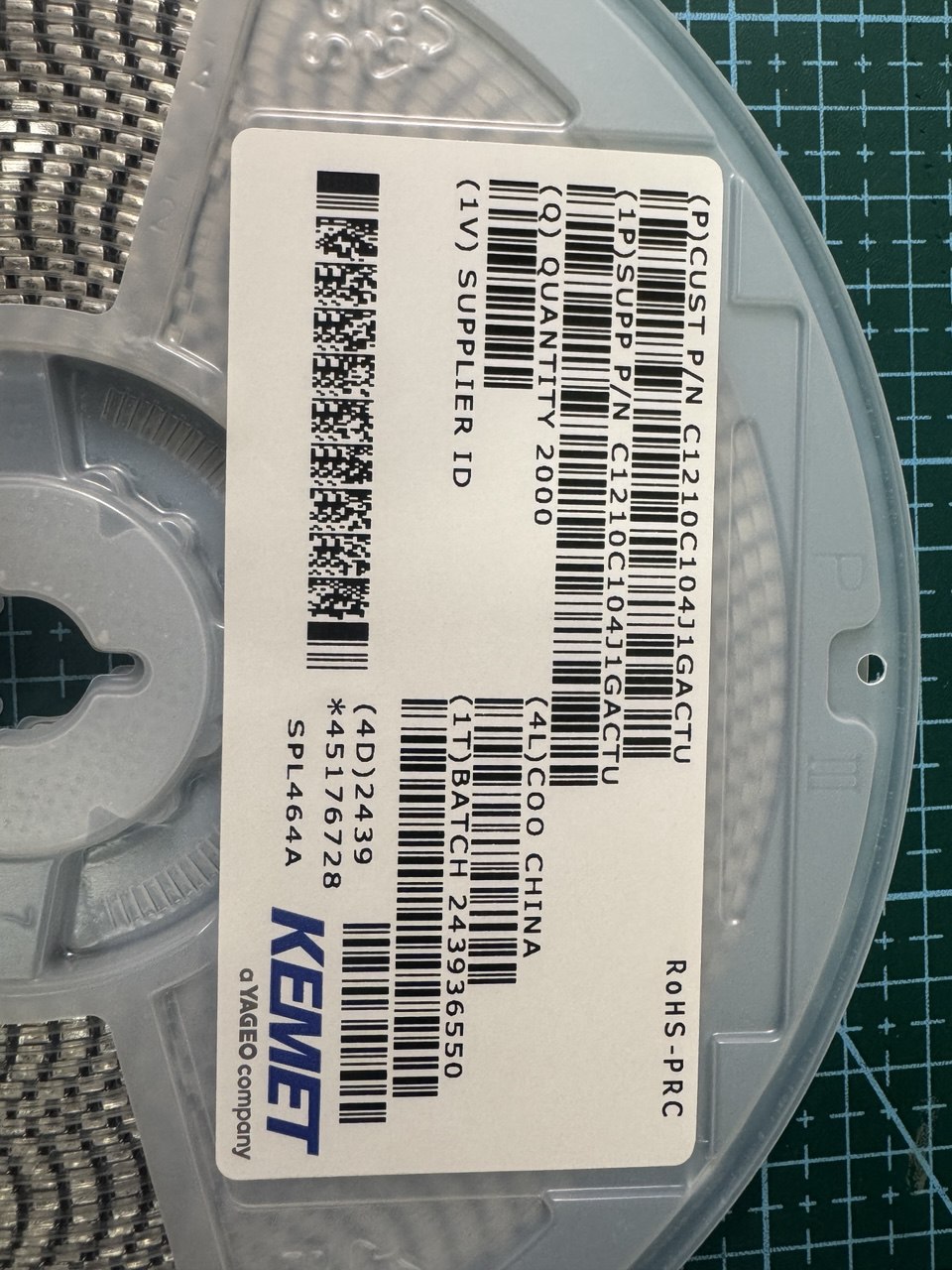 Керамические конденсаторы C1210C104J1GACTU (Kemet)